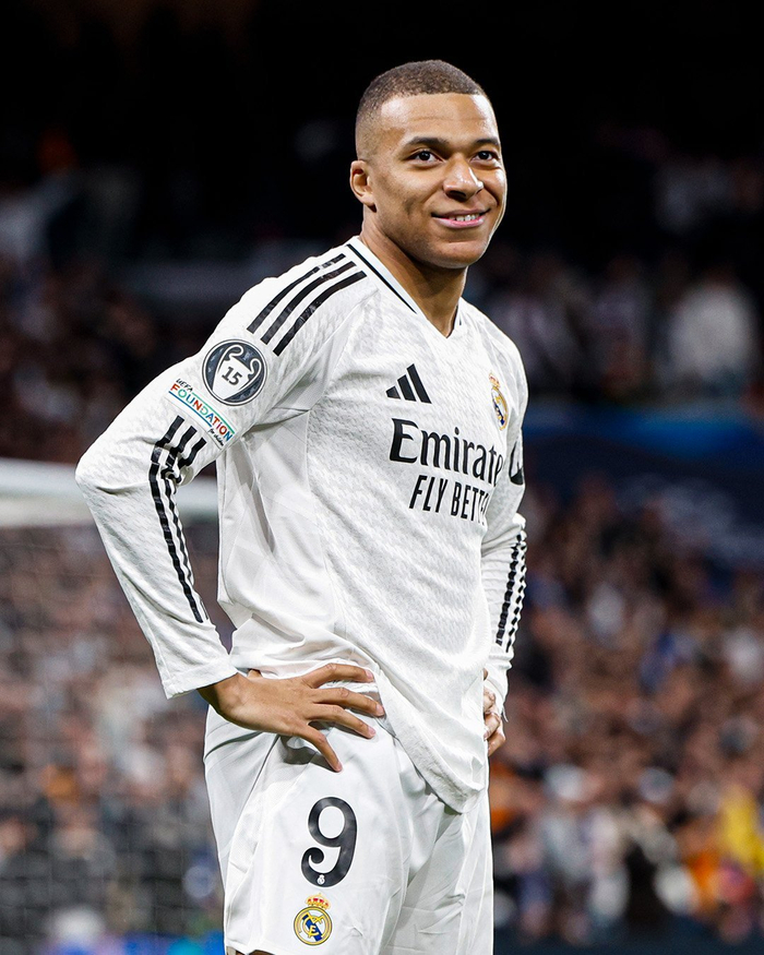 加盟至今仅替补出场2次，斯基拉：吉拉尔迪可能冬窗离开罗马